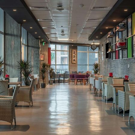 Park Inn By Radisson Jubail Industrial City Exteriör bild