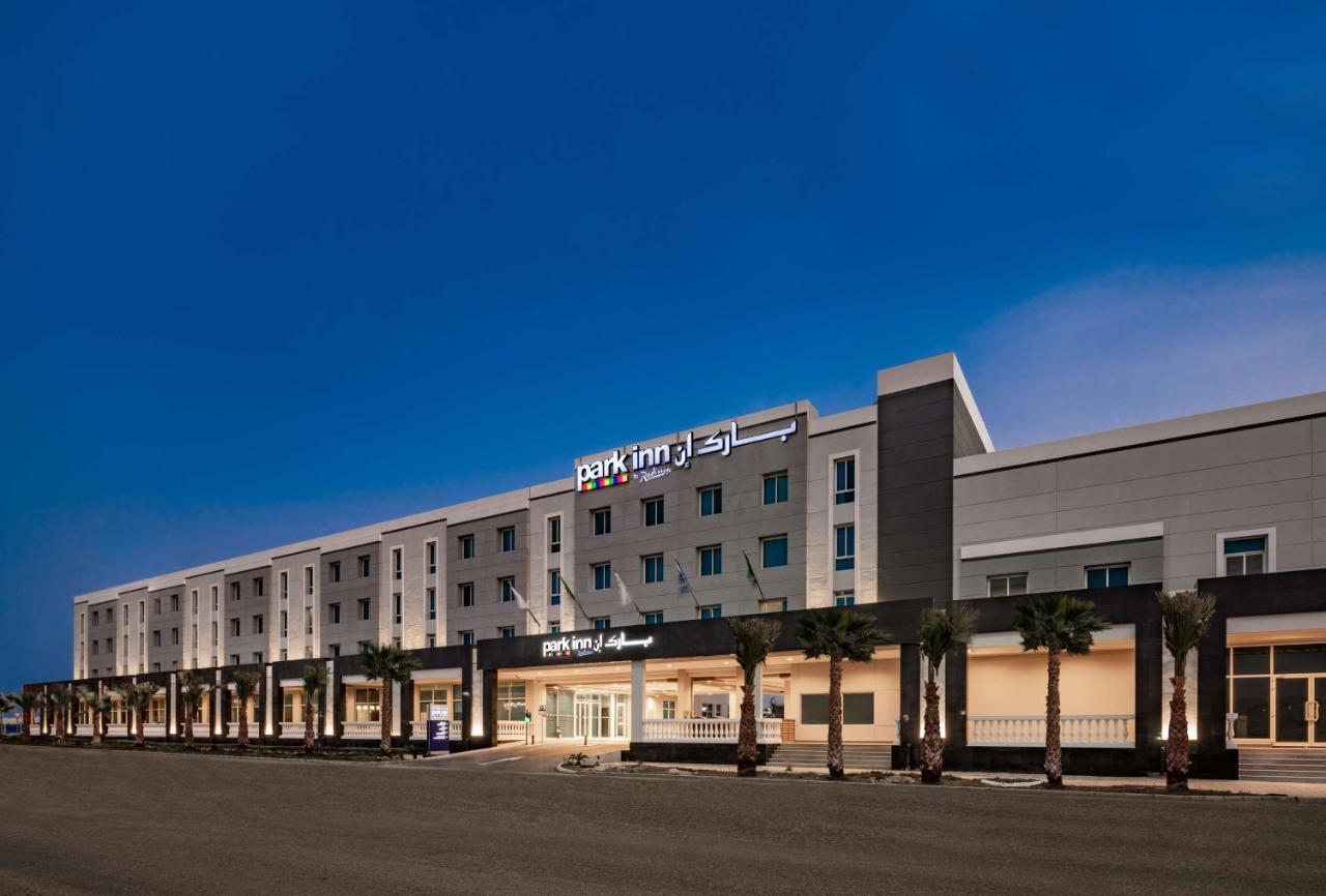 Park Inn By Radisson Jubail Industrial City Exteriör bild