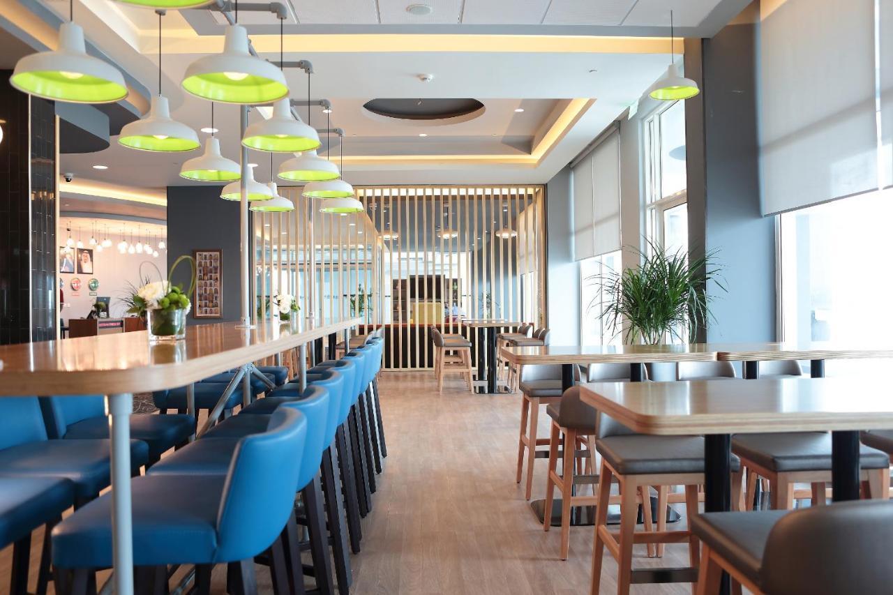 Park Inn By Radisson Jubail Industrial City Exteriör bild