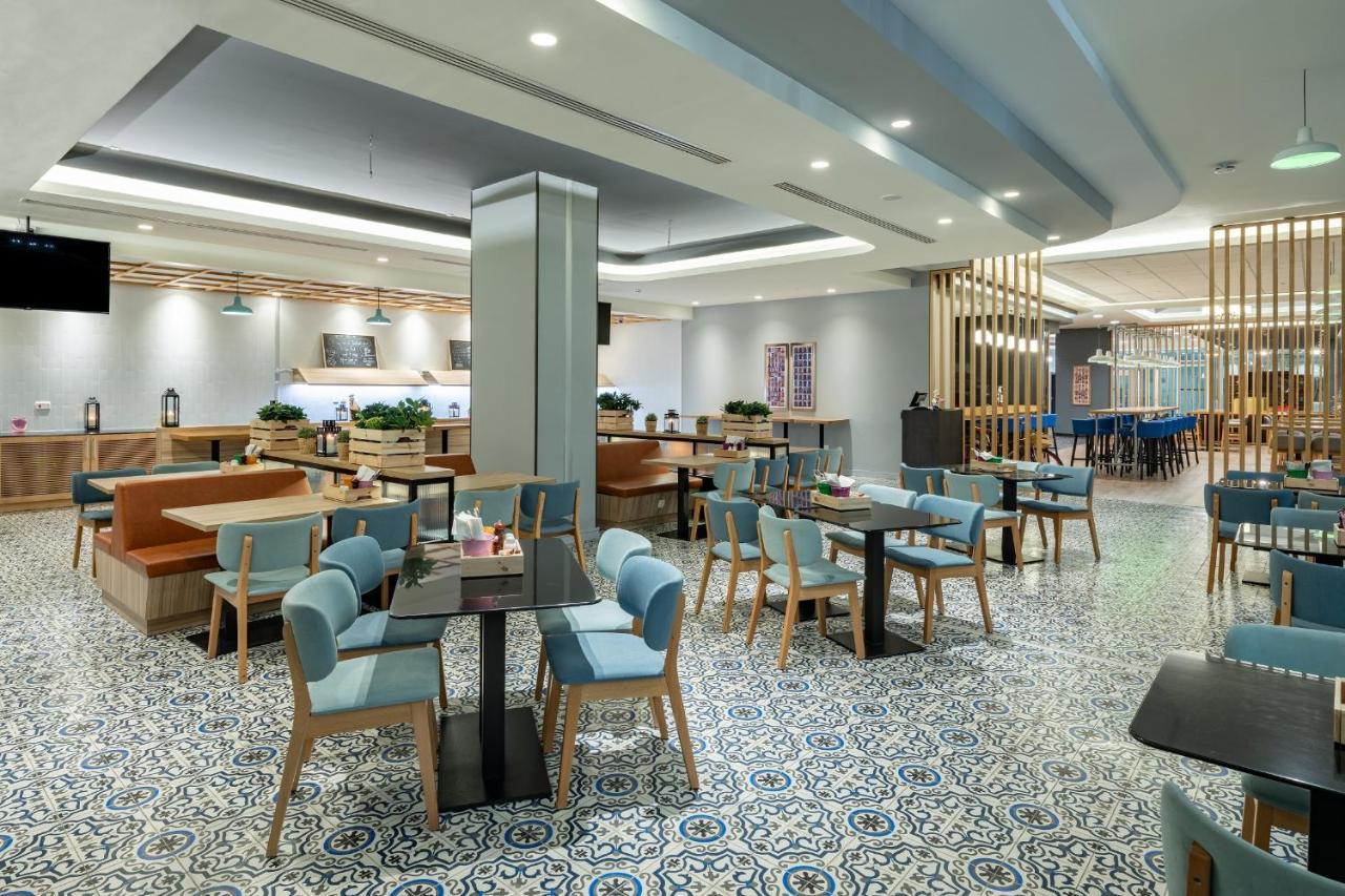 Park Inn By Radisson Jubail Industrial City Exteriör bild